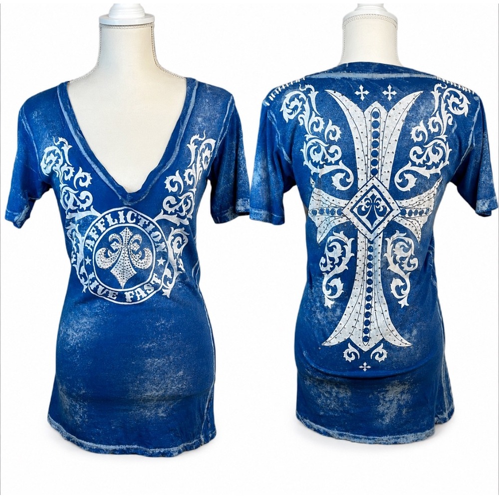Vtg Affliction Women Graphic Tee M Oversized Bling Cross Y2K Biker Grunge Tattoo